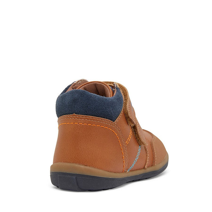 Clarks Milan E - Tan